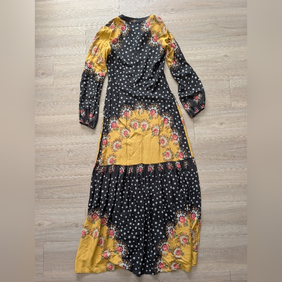 Farm Rio Floral-blocked Maxi Dress - Picture 6 of 9